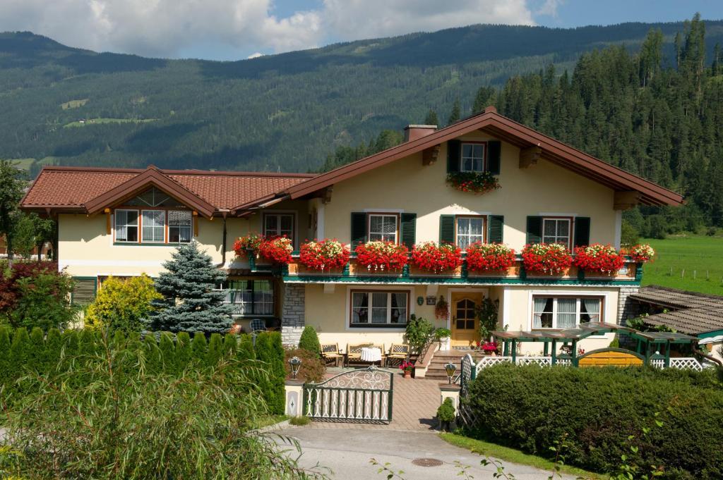 Haus Martina Hotel Radstadt Ngoại thất bức ảnh
