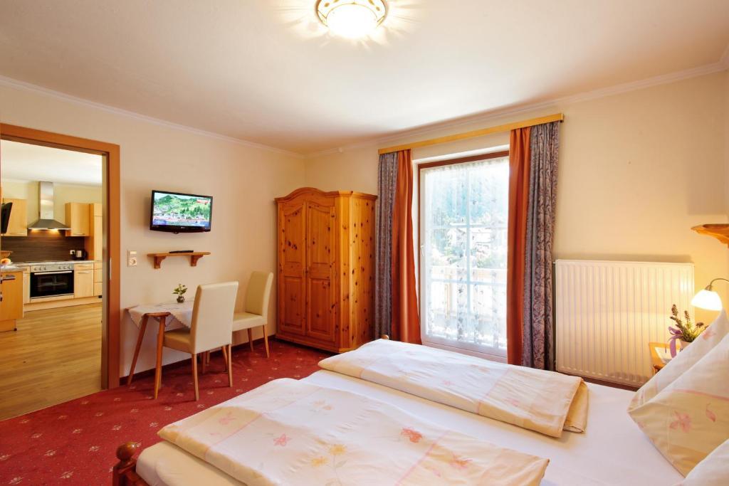 Haus Martina Hotel Radstadt Phòng bức ảnh